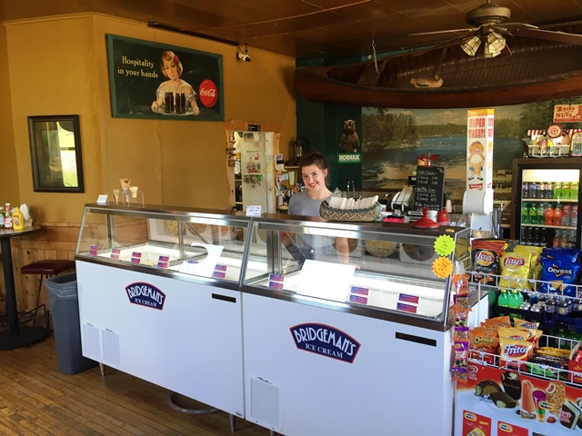 Bridgeman's Ice Cream at Sunrise River Tubing